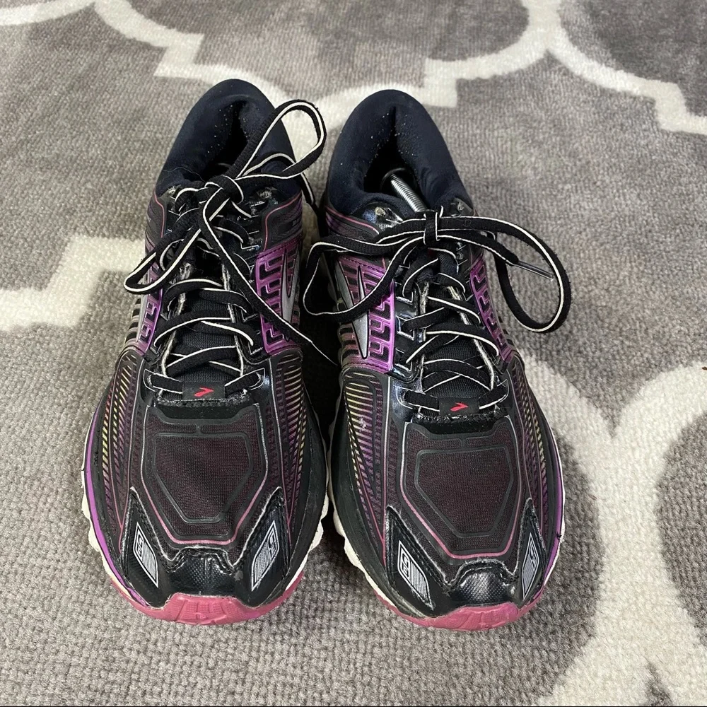 Brooks women’s size
